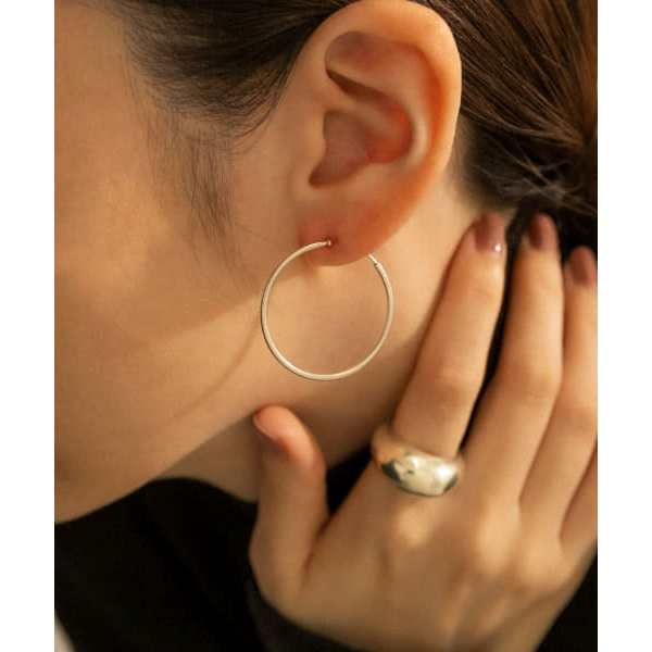 スメリー（SMELLY）/so' midium hoop earringの通販はau PAY