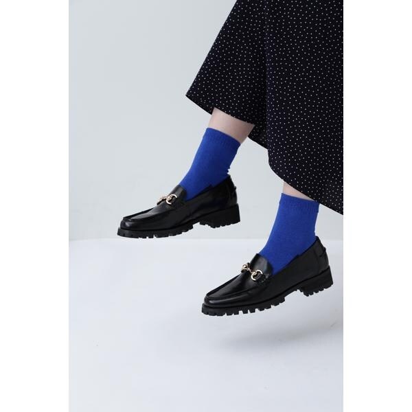 バックルとギャザーが印象的 履きやすいHermesキー サンダル