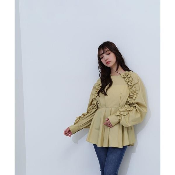 ナチュラルビューティーベーシック（NATURAL BEAUTY BASIC）/フリルスリーブペプラムブラウス　24AW