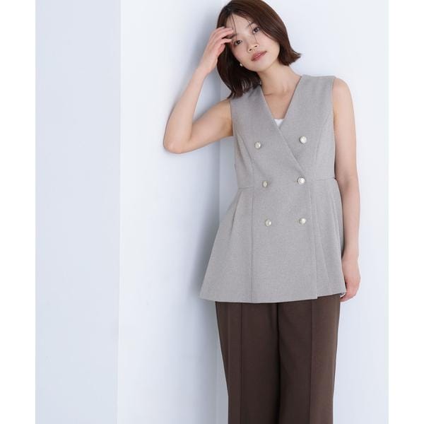 ナチュラルビューティーベーシック（NATURAL BEAUTY BASIC）/メタルボタンペプラムジレ