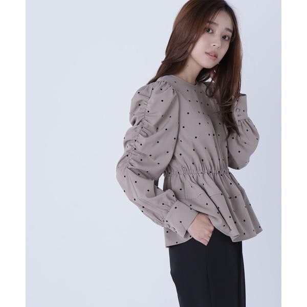 ナチュラルビューティーベーシック（NATURAL BEAUTY BASIC）/フロッキードットペプラムブラウス