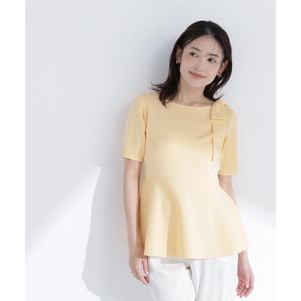 ナチュラルビューティーベーシック（NATURAL BEAUTY BASIC）/サイドリボンペプラムニット