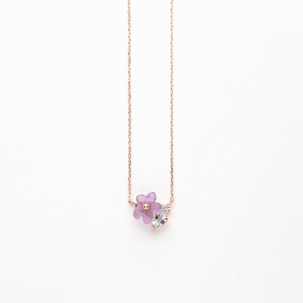 エステール（ESTELLE）/3月誕生花 K10 ピンクゴールド スミレ ネックレスの通販は