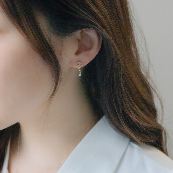 エステール（ESTELLE）/K10 黄色ゴールド マルチ色合い しずく ピアス