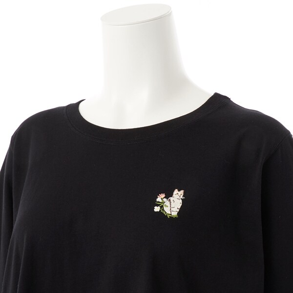 スーパーハッカフィーユ（super hakka feuille）/[15〜19号]SUPER HAKKA×庄島歩音「Kitten」ワンポイント刺繍ドルマンTシャツ スーパーハッカフィーユ（super hakka feuille）/[15〜19号]SUPER