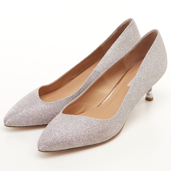 ジル スチュアート（JILL STUART）/アーモンドトゥ
