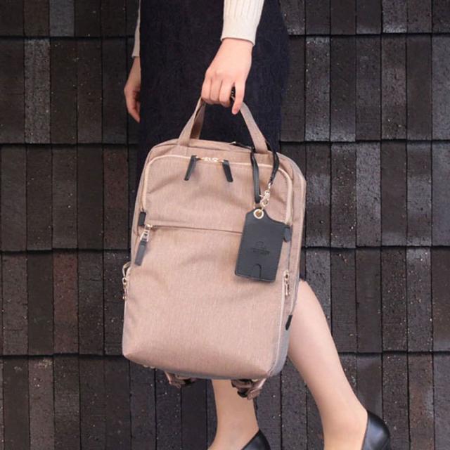 ピー・アイ・ディー/【PID】リサイクルポリエステル 多機能軽量リュック