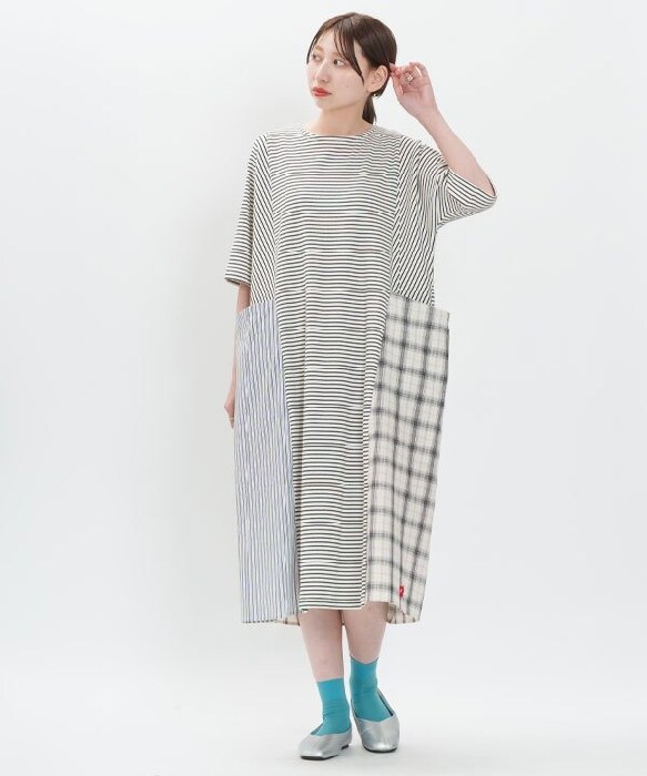 アズノゥアズドゥバズ（as know as de base）/ギャザシャカワンピ アズノゥアズドゥバズ（as know as de base）/線の集まりワンピースの