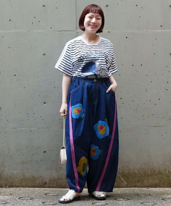 アズノウアズオオラカ オールインワンのジャンパースカート 黒