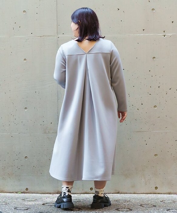 アズノゥアズオオラカ（AS KNOW AS olaca）/【大きいサイズ】タックで
