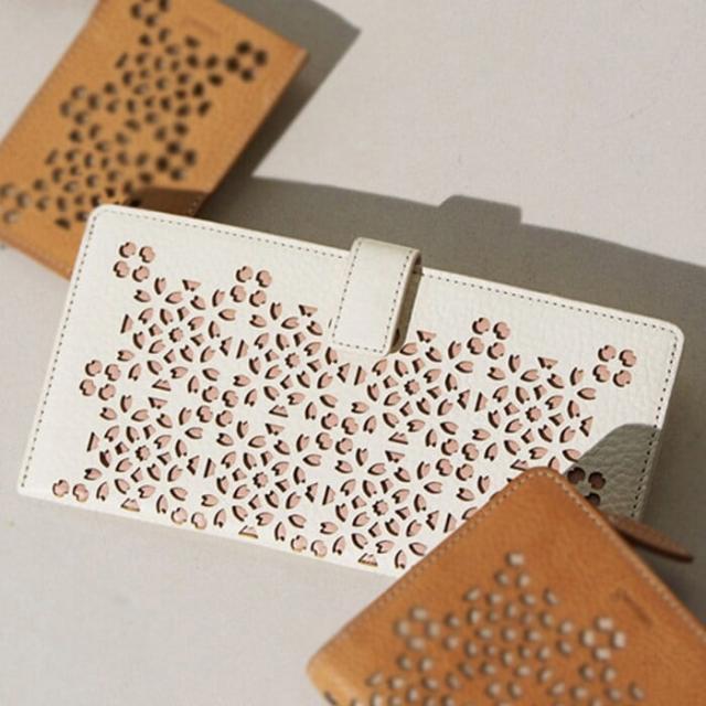 ゲンテン（genten）/フラッターカットワーク　マチ無し　長財布