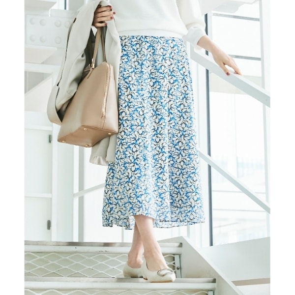 アンタイトル/【コーデが華やぐ】ペイントフラワープリント フレアスカート