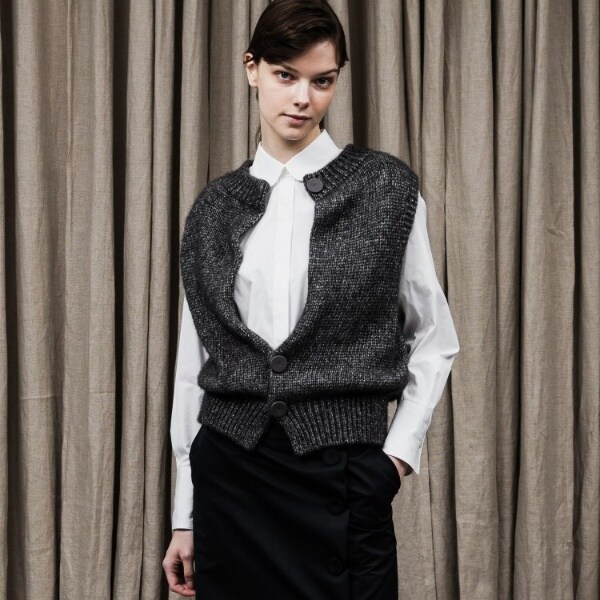 アンタイトル(UNTITLED)/ベビーアルパカニットジレの通販は アンタイトル(UNTITLED)/ベビーアルパカニットジレの通販は