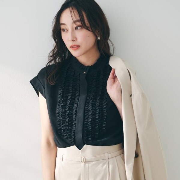 アンタイトル（UNTITLED）/スタンドネックフリルブラウス【接触