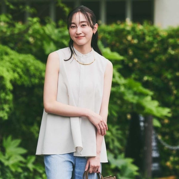 アンタイトル（UNTITLED）/【接触冷感吸水速乾】フレアバックシャンブラウス