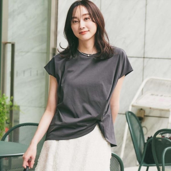 アンタイトル（UNTITLED）/【洗えるTシャツ】ツイストプルオーバー_2
