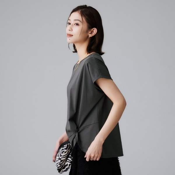 アンタイトル（UNTITLED）/【洗えるTシャツ】ツイストプルオーバー_9