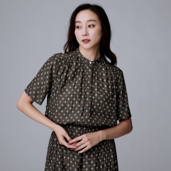 平和屋着物○上質な小紋 手描き 草花文 正絹 逸品 DAAY1473ps