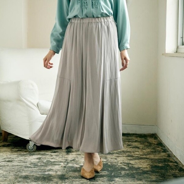 アンタイトル（UNTITLED）/【秋冬兼用／1枚で着映え】ソフト裾フレア