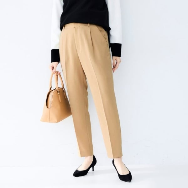 【NEW】アンタイトル（UNTITLED）/ドライタッチテーパードパンツ