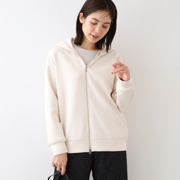 24B CHANEL CC クラッチバッグ ジップポーチタイプ 24B CHANEL CC クラッチバッグ ジップポーチタイプ
