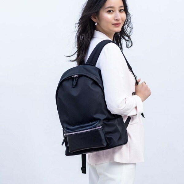 インディヴィ（INDIVI）/【軽量／撥水】ナイロン＆合皮 マルチリュックの通販は 11,370円