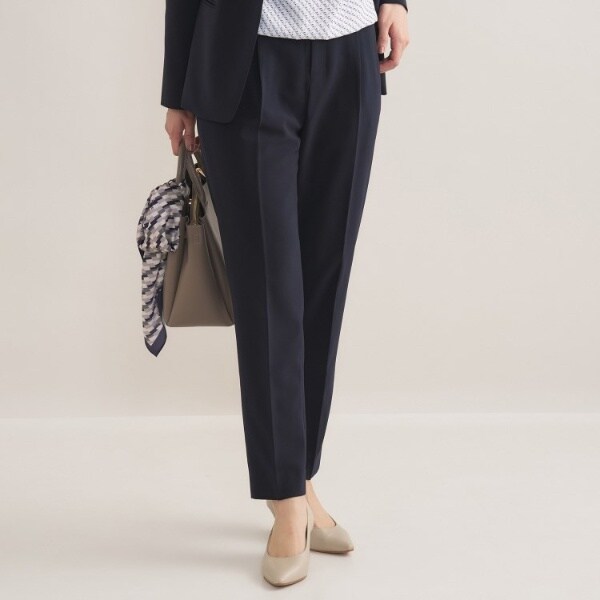 インディヴィ（INDIVI）/【通勤スーツ／洗える】ストレッチタックテーパードパンツ