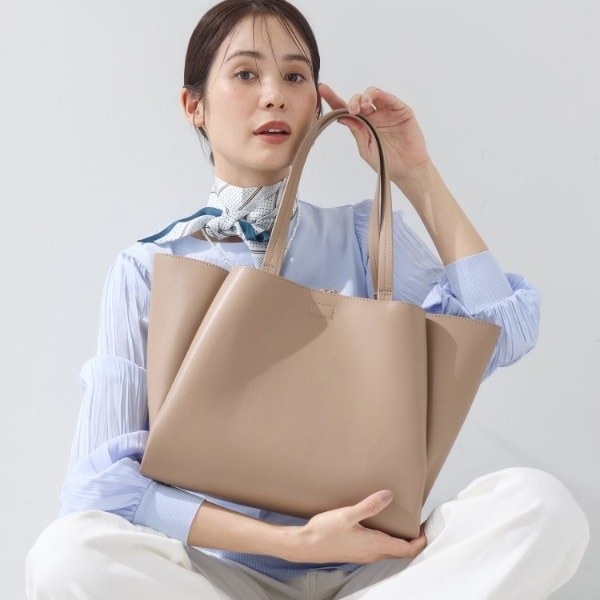 インディヴィ（INDIVI）/【A4収納可能／合皮】キャリアタックバッグ