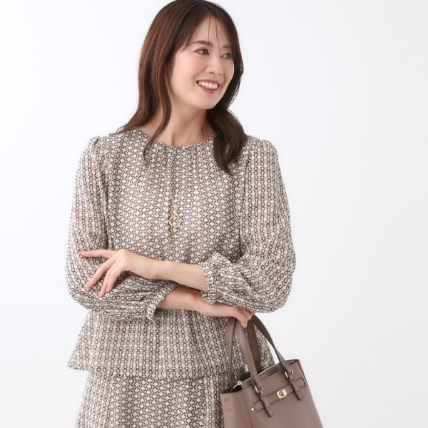 リフレクト（Reflect）/【きちんと見え／セットアップ可／通勤におすすめ◎】ペプラムプリントブラウス