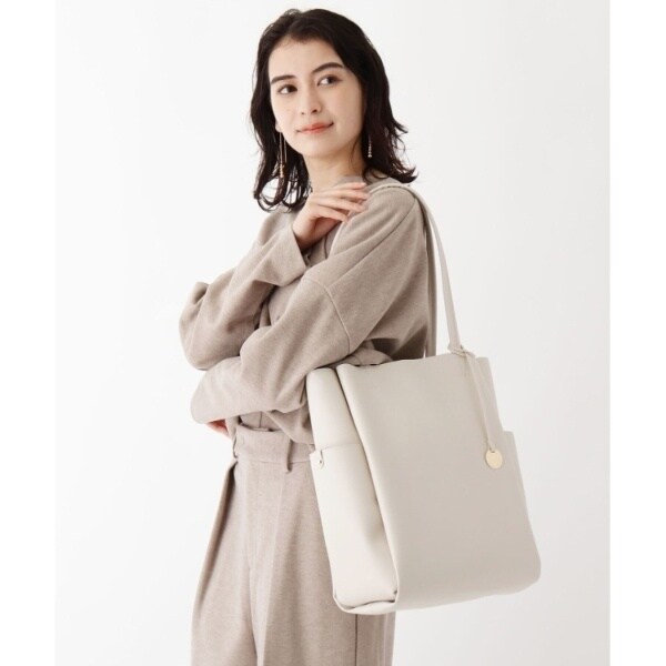 オペークドットクリップ 軽量ソフトフェイクレザータテナガa4トートバッグの通販はau Pay マーケット Brand Square By Oioi ブランドスクエアbyマルイ