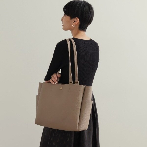 オペークドットクリップ（OPAQUE．CLIP）/【軽量／A4サイズ対応／2WAY】シュリンク合皮大容量トートバッグの通販は 5,560円