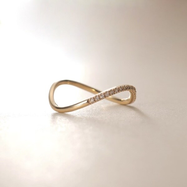 ココシュニック（COCOSHNIK）/K10ダイヤモンド Sライン リング