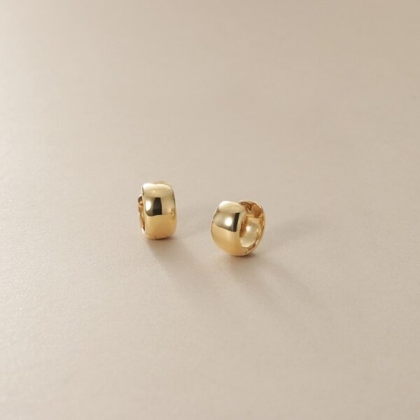 K10ポリッシュ 変形フープピアスM （ピアス・イヤリング）｜COCOSHNIK