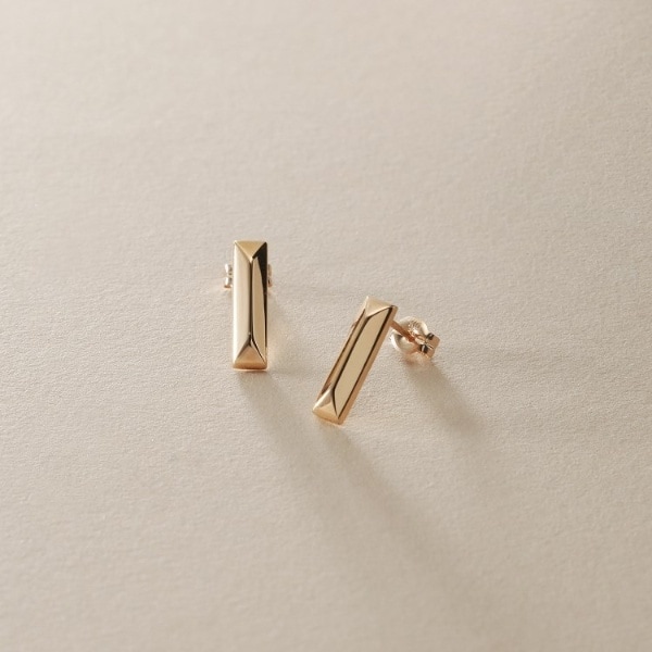 ココシュニック（COCOSHNIK）/K10中空レクタングルピラミッド スタッドピアス