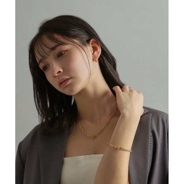 ココシュニック オンキッチュ（COCOHNIK onkitsch）/しろがね色 スモールフープ クロワッサンピアス GP