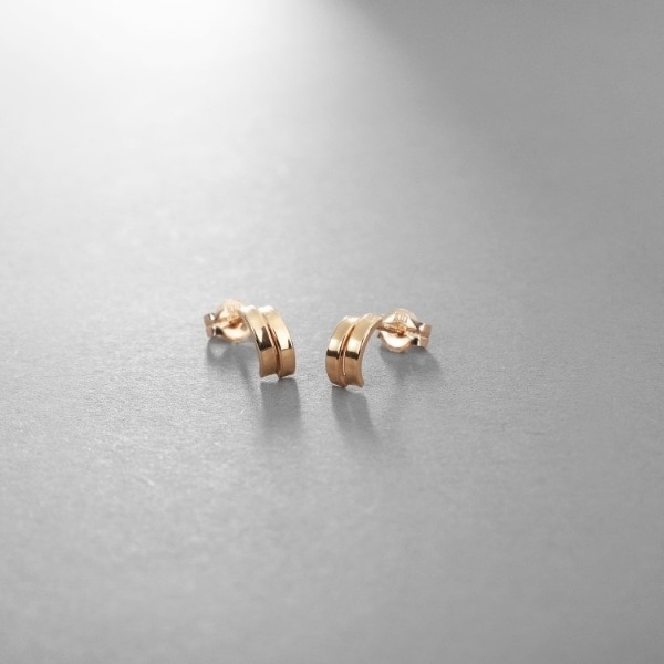 ココシュニック オンキッチュ（COCOHNIK onkitsch）/K10ダブルアーチピアス