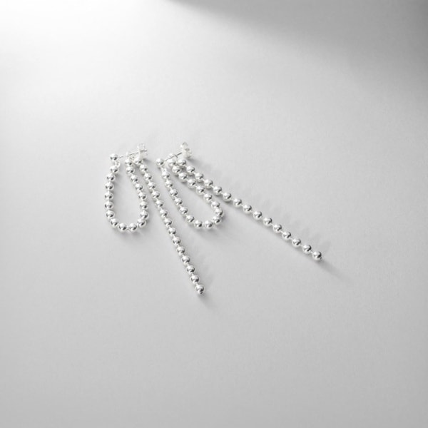 ココシュニック オンキッチュ（COCOHNIK onkitsch）/シルバー チェーンピアス ボールループ