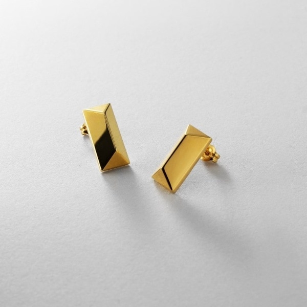 ココシュニック オンキッチュ（COCOHNIK onkitsch）/しろがね色 ロング金字塔 スタッドピアス GP