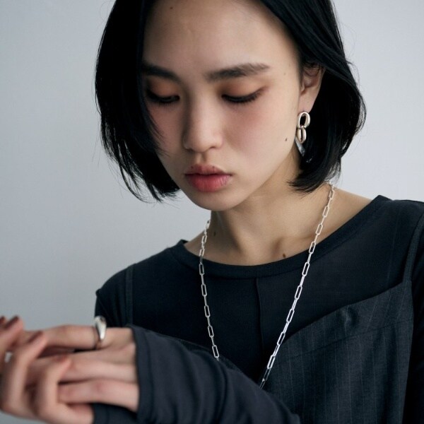 ココシュニック オンキッチュ（COCOHNIK onkitsch）/シルバー ダブルドロップニュアンスピアス_7
