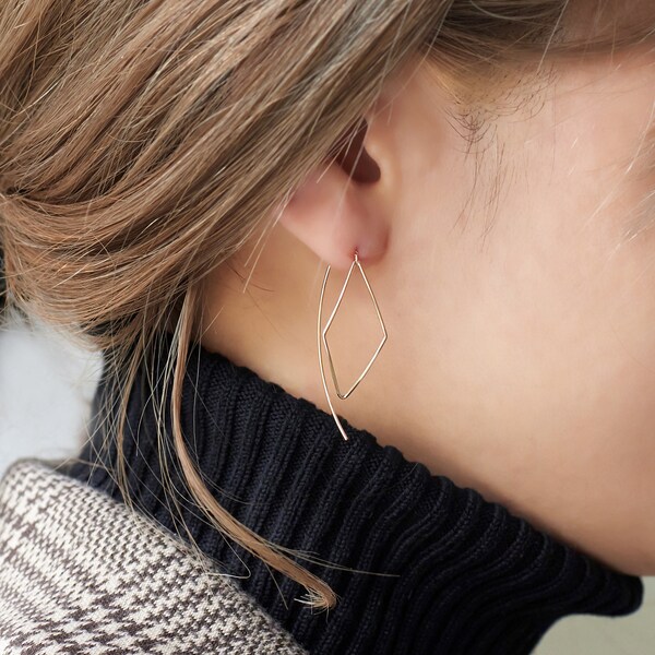 K10】ロンバスカットアメリカンピアス （ピアス 「K10」ロンバス