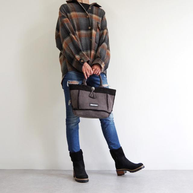 プーペ（PUPE）/ボアミドルブーツ 242421−1 スエード 厚底の通販はau