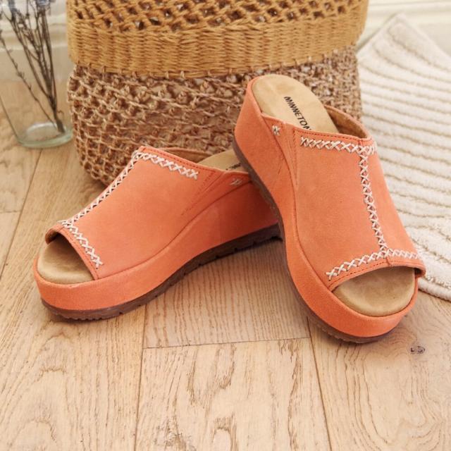 ミネトンカ（MINNETONKA）/スエード厚底サンダル PAISLEE_4