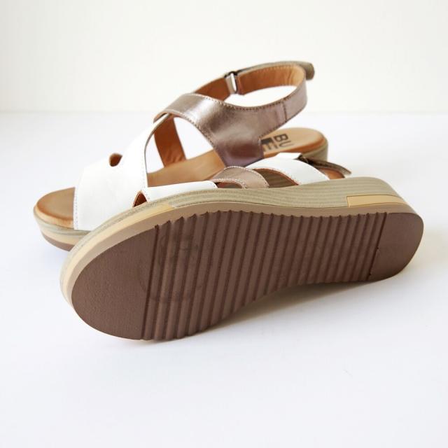 シュークローゼットセレクト（SHOE CLOSET SELECT）/BUENO （ブエノ） / クロスベルトウエッジソールサンダル L3306 シュークローゼットセレクト（SHOE CLOSET SELECT）/BUENO （ブエノ