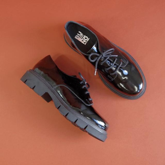 シュークローゼットセレクト（SHOE CLOSET SELECT）/BUENO （ブエノ） / 本革 エナメル レースアップシューズ【F1603】