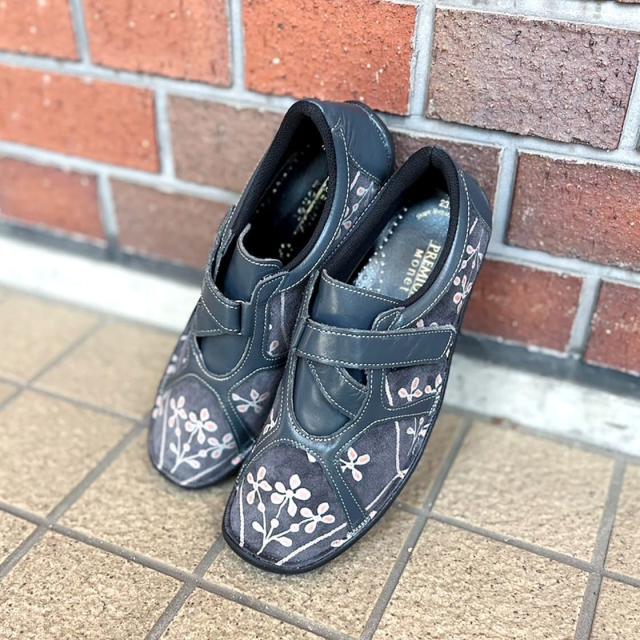 モネ（Monet）/【771301】ベルクロスニーカーの通販はau PAY