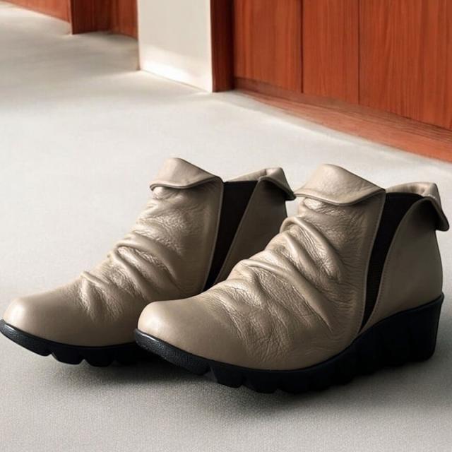 NEW】モネ（Monet）/【25秋冬新作】【244300】サイドゴア軽量ブーツ