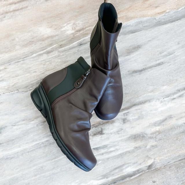 モネ（Monet）/【25秋冬新作】【超軽量】 フロントジップ サイドゴアブーツ