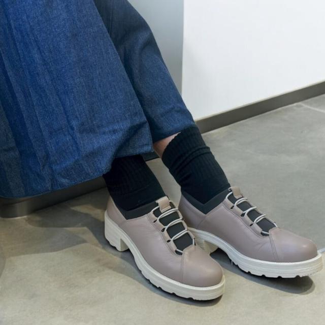 モネ（Monet）/【25秋冬新作】【4E幅広/超軽量】ソフトレザー フラット