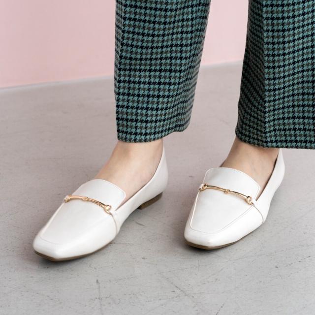 ラウナレア（Launa lea）/【人気】スクエアトゥビットフラット