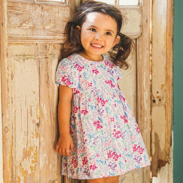 ベベ/【お揃い】プロヴァンスフラワープリントコットンワンピースベビー(80~90cm)の通販は 5,115円